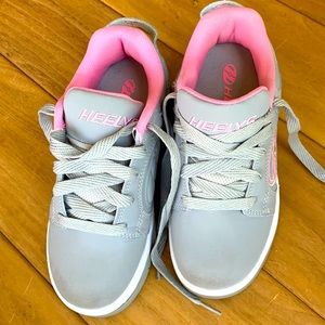 Heelys shoes with wheels